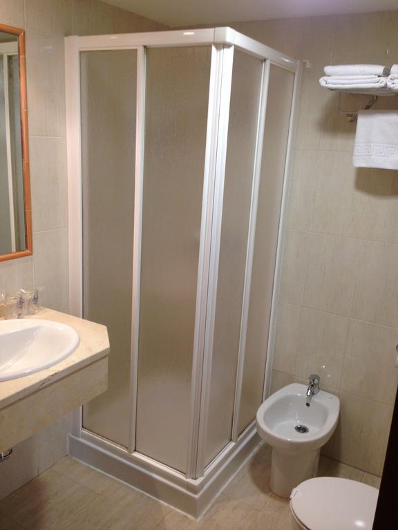 Hotel Los Templarios Ponferrada Eksteriør billede
